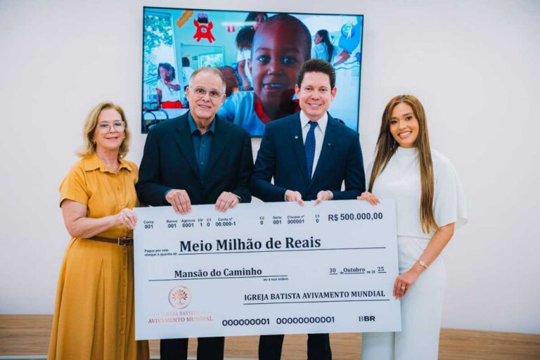 Bispo Bruno Leonardo doa meio milhão de reais à Mansão do Caminho e emociona com gesto de amor que ultrapassa religiões